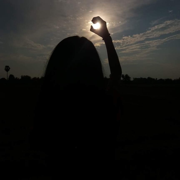 Meet your Posher, Sirirak - Picture 1 of 1